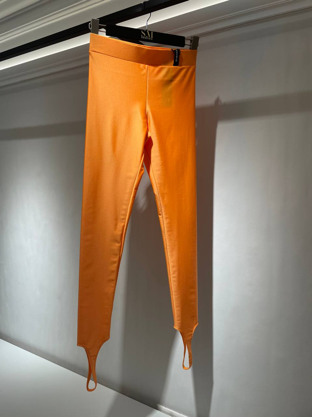 Лосины яркие со штрипками из бифлекса блестящие