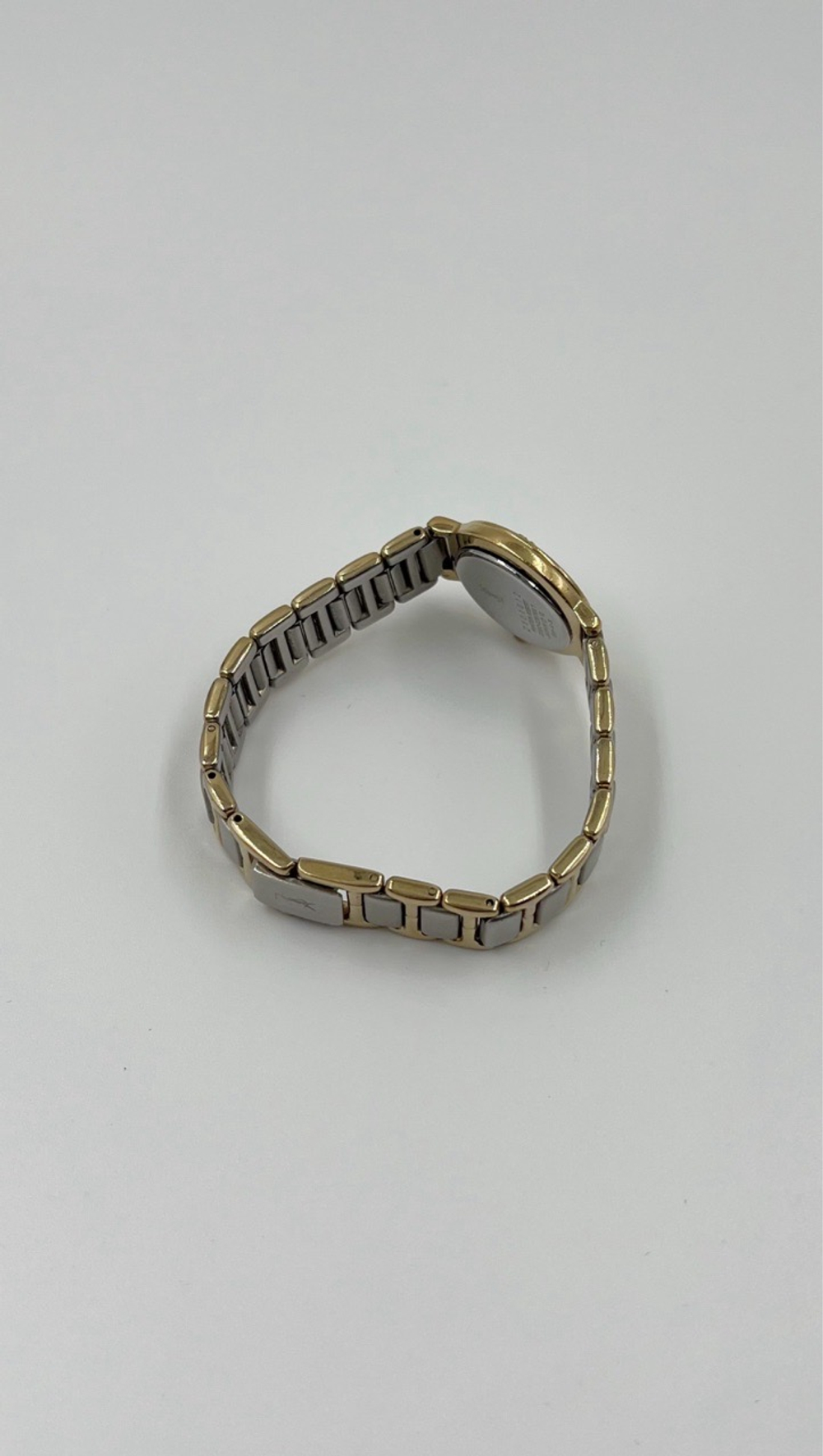 Часы Yves Saint Laurent (только онлайн)