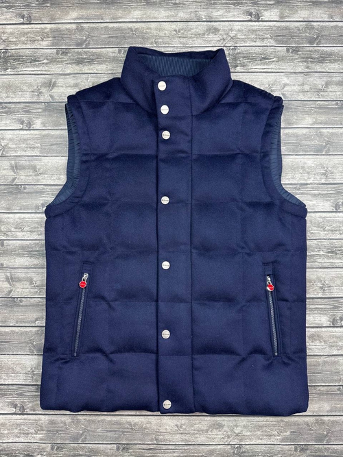 Пуховый жилет Kiton