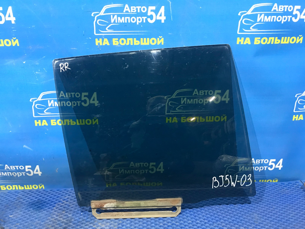Стекло двери задней правой MAZDA FAMILIA 2001