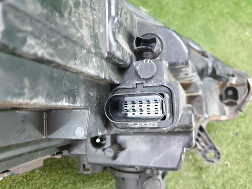 Битая Фара левая Chery Tiggo 8 (2018-2022) LED