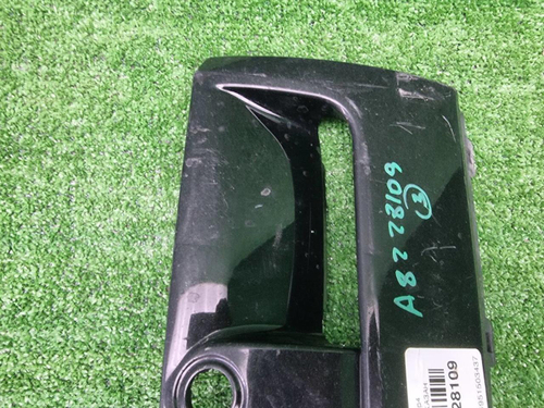 Накладка перед. бампера BMW 7er G70 22-нв M-paket