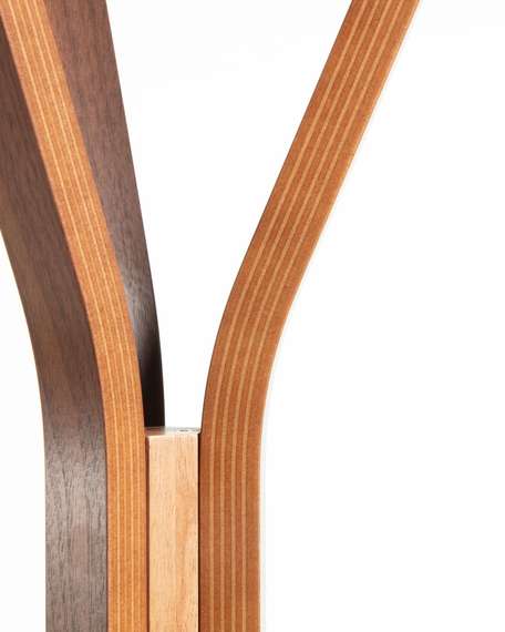 Напольная вешалка Benzara орех