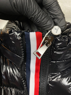 Пуховик Moncler