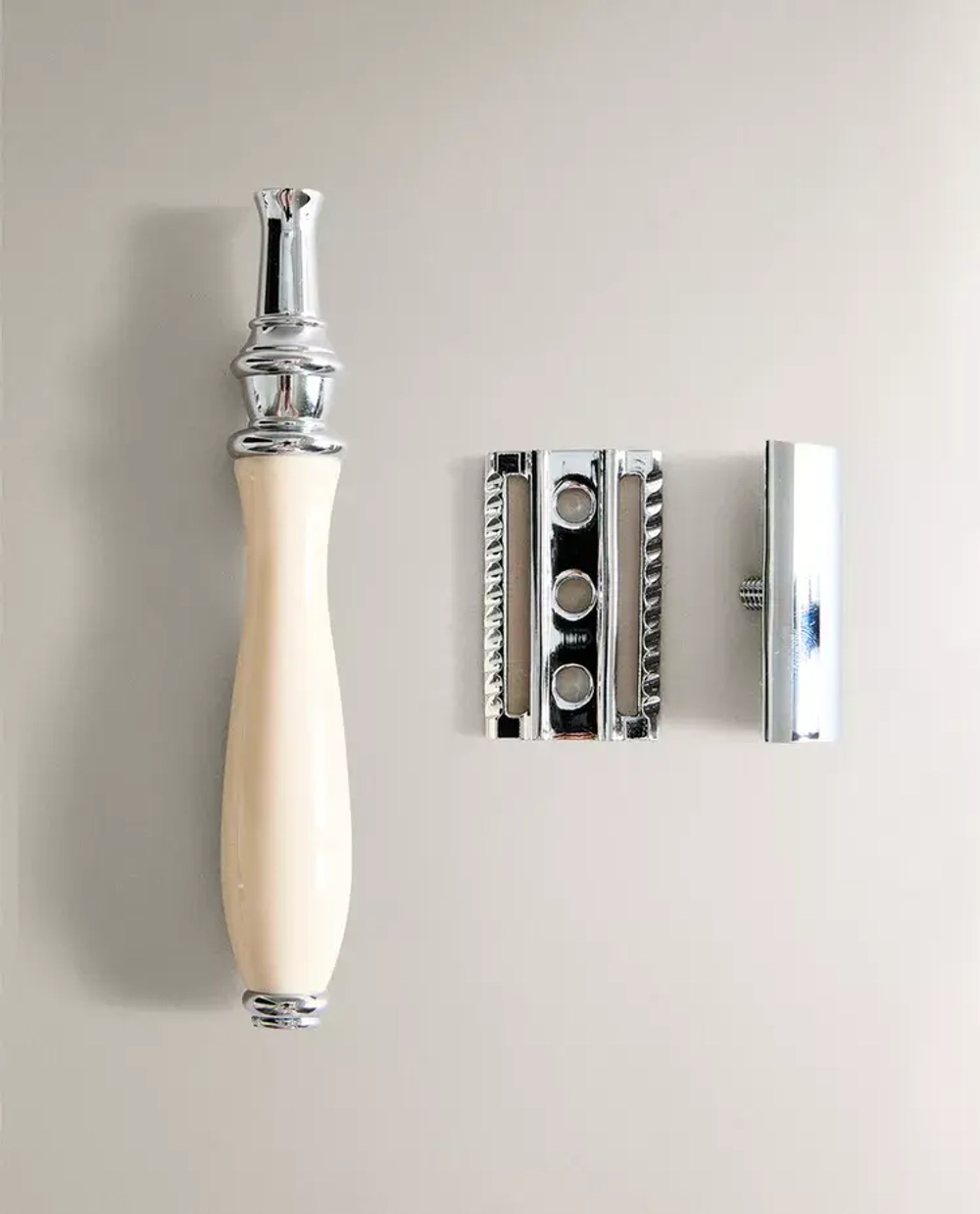 ZARA HOME БРИТВА TAYLOR OF OLD BOND STREET, ЭКРЮ