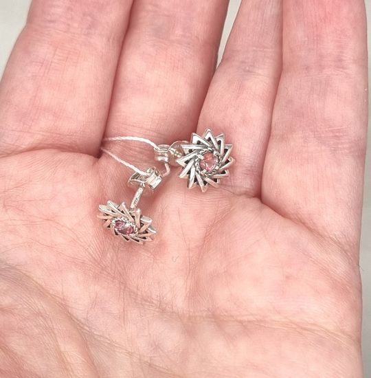 Эрцгамма. Серьги пусеты.