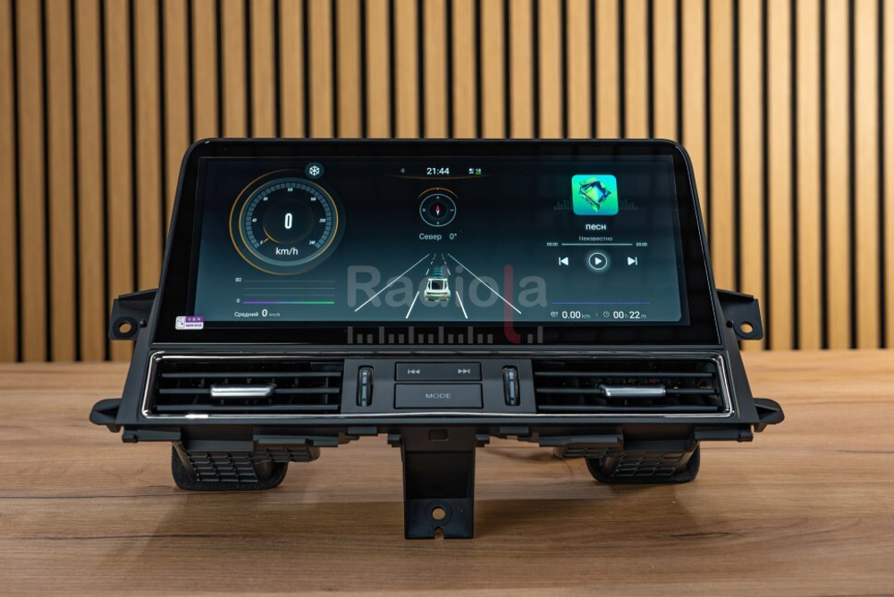 Магнитола с беспроводной зарядкой для Nissan Patrol Y62 2010-2015 - Radiola RDL-Patrol монитор 12.3" на Android 12, 6Гб+128Гб, CarPlay, SIM-слот