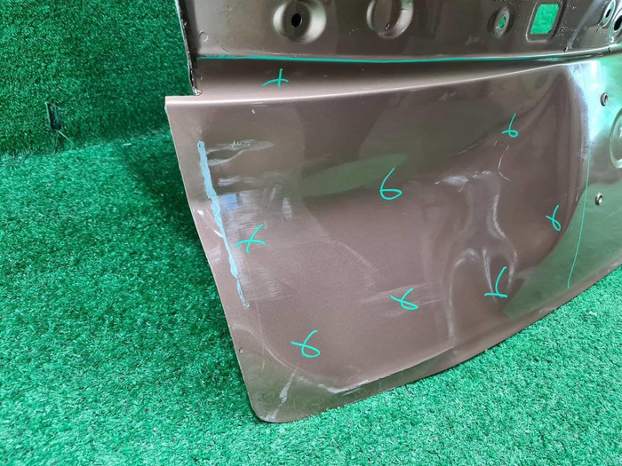 Крышка багажника Hongqi H9 (2020-н.в.)