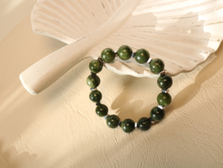 Браслет из нефрита "Круг гармонии"