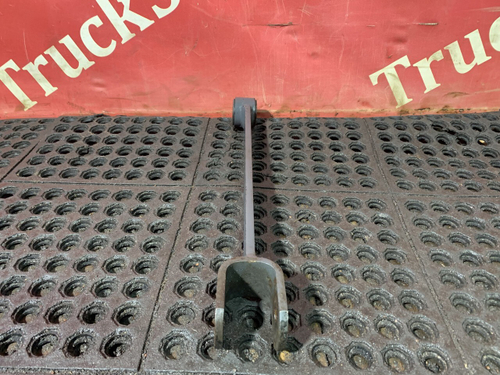 Стойка переднего стабилизатора