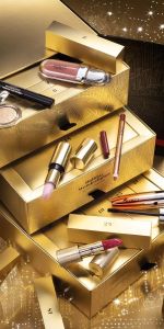 Адвент-календарь KIKO Milano Holiday Wonderlights Advent Calendar