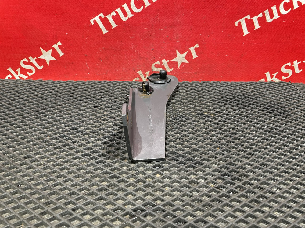 Кронштейн воздушного фильтра