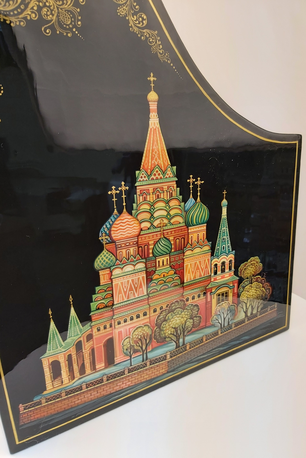 Лоток под бумаги формат А4  "Москва" с росписью Палех