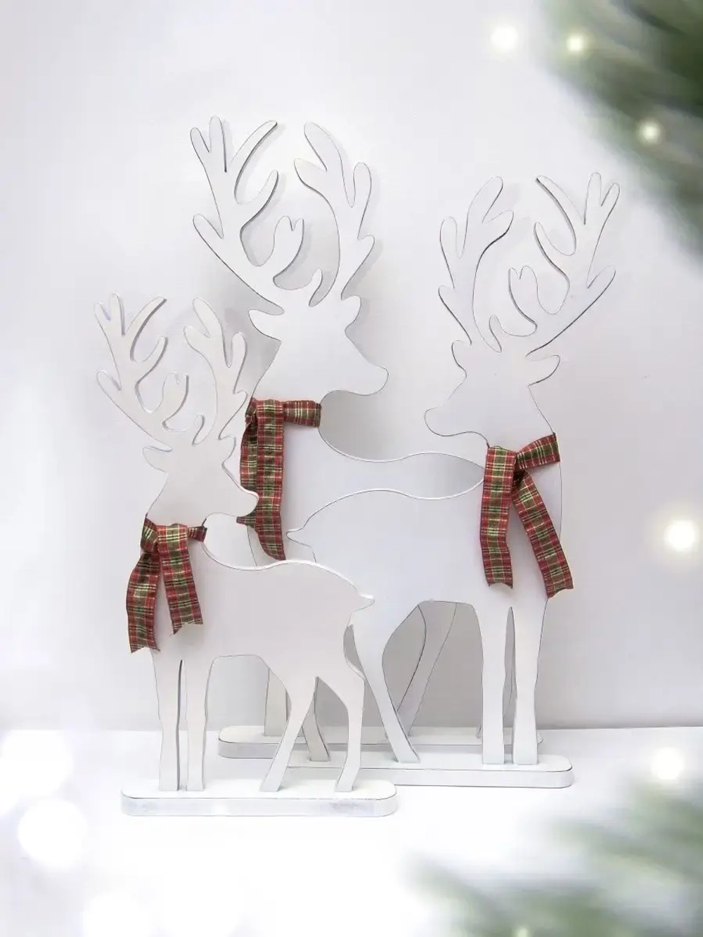Новогодний декор. Комплект из трех оленей 73см, 66см, 53см