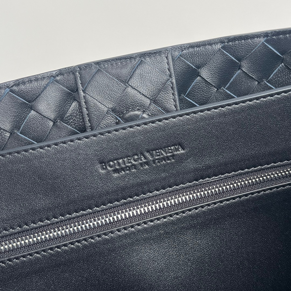 Bottega Veneta Large Andiamo 42 cm