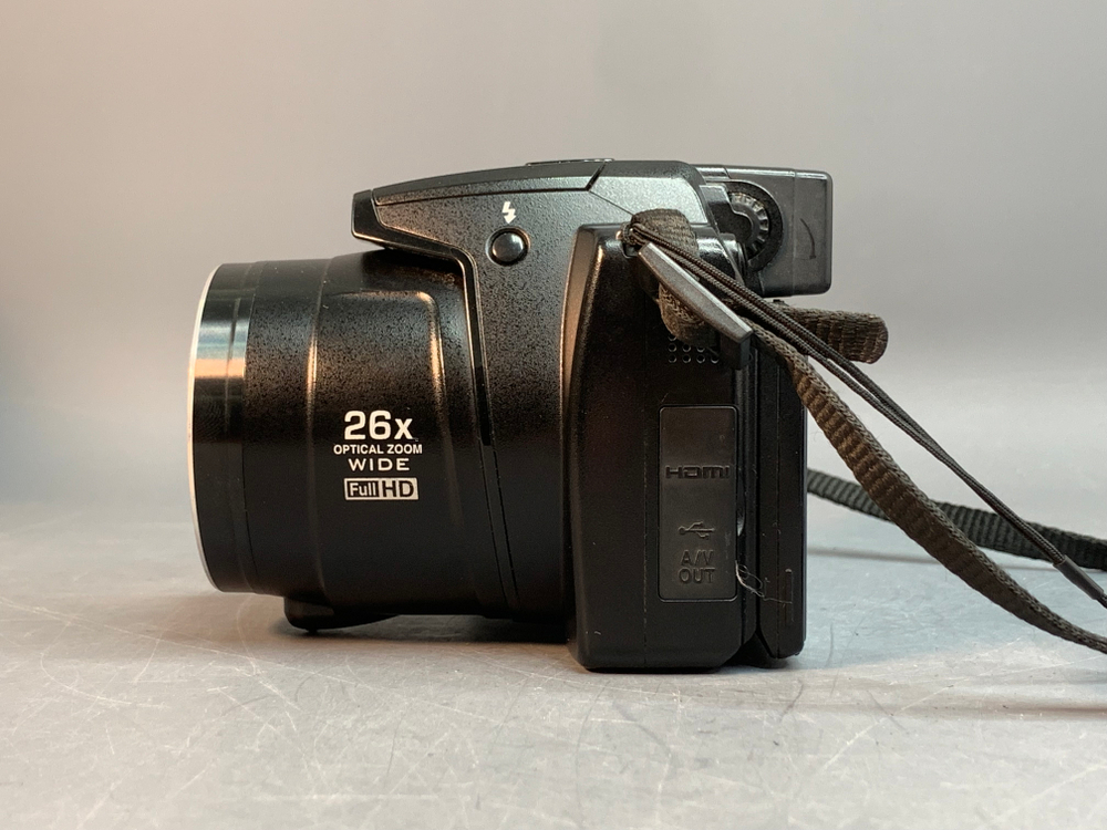Nikon Coolpix P100