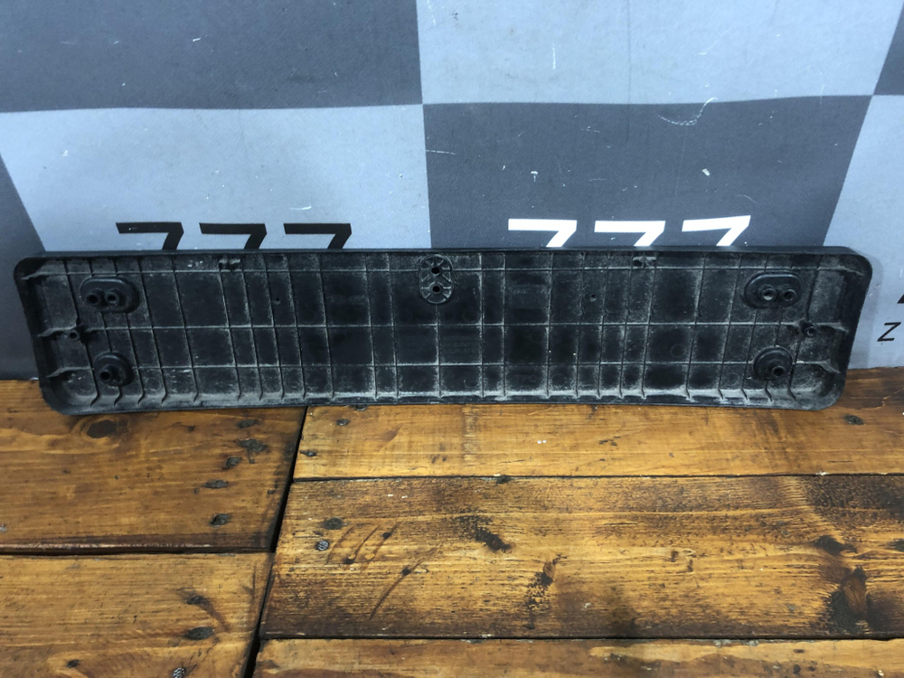 Площадка гос. номера Kia Cerato 3 (YD) 16-20 Б/У Оригинал 86519A7800