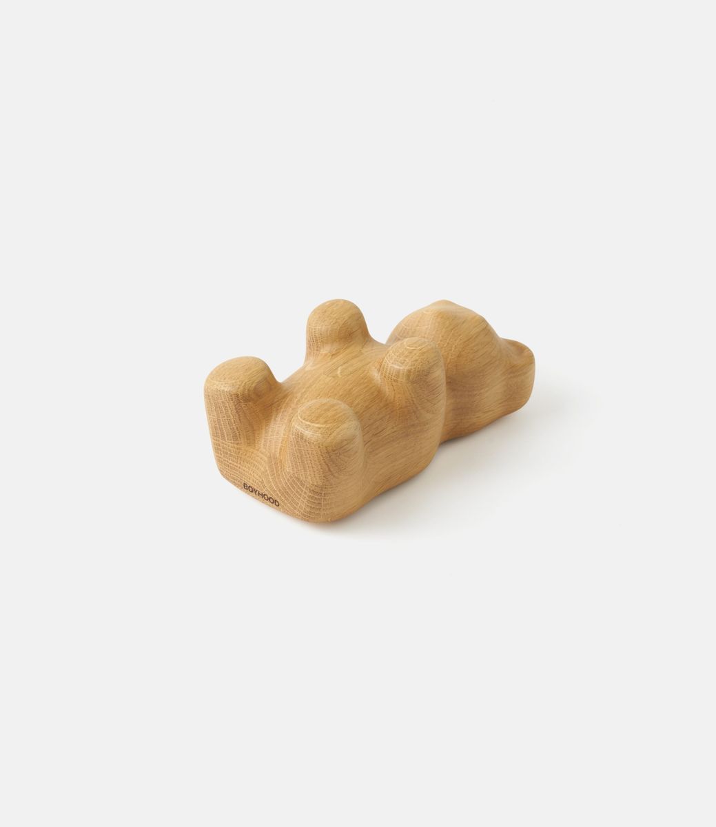 Boyhood Gummy Bear Oak Small — фигурка из дерева