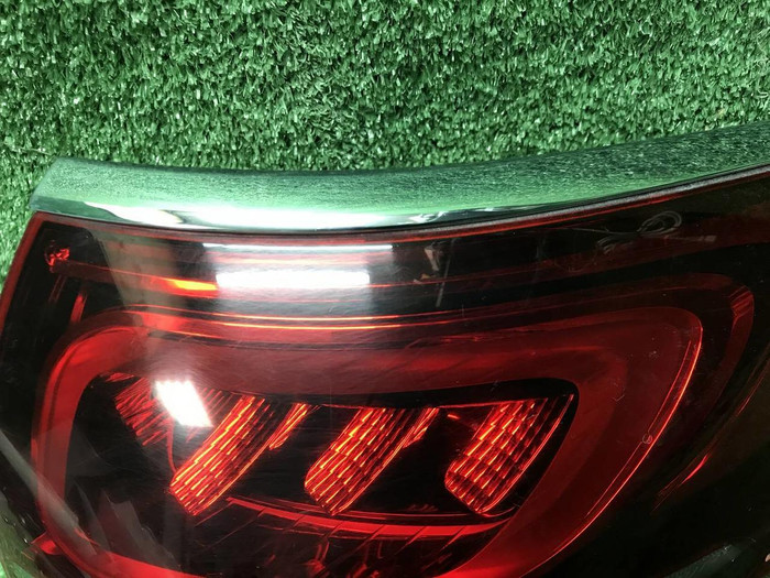 Фонарь правый внешний Mercedes GLS x167 (19-24)