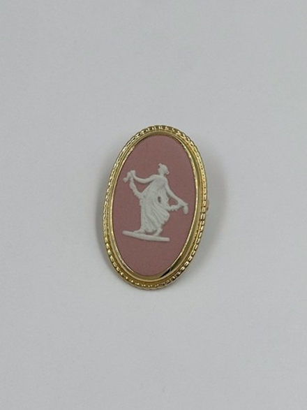 Брошь Wedgwood розовая