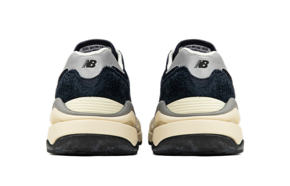 57/40 New Balance 'Eclipse Sea Salt'