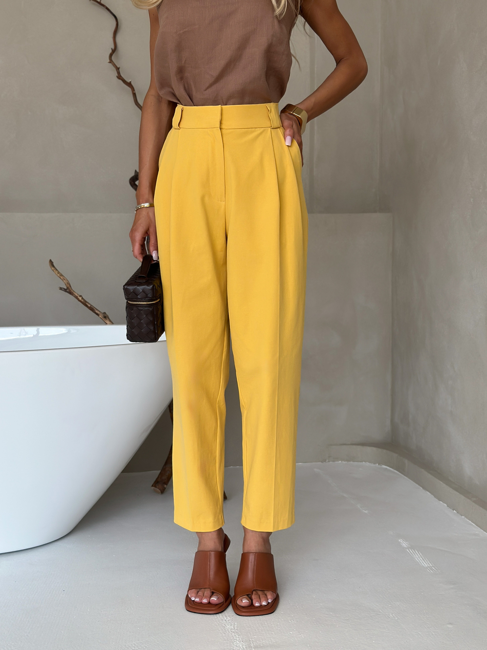 Брюки сигареты с защипами из хлопка