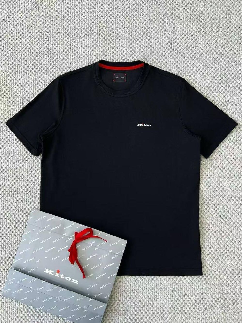 Футболка Kiton