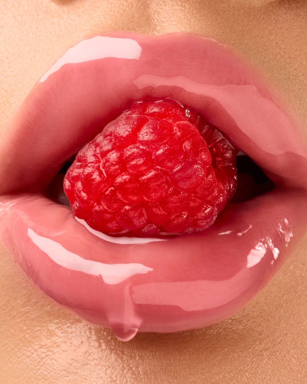 GISOU Медовое масло для губ в оттенке Raspberry Swirl Honey Infused Lip Oil