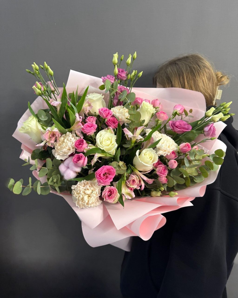 Авторский букет в розовой гамме