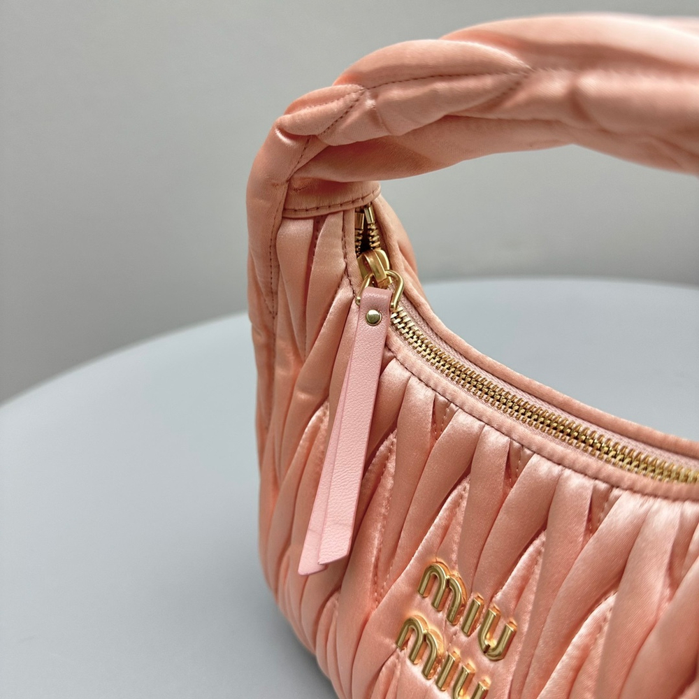 Miu Miu Wander Hobo Bag 20 cm