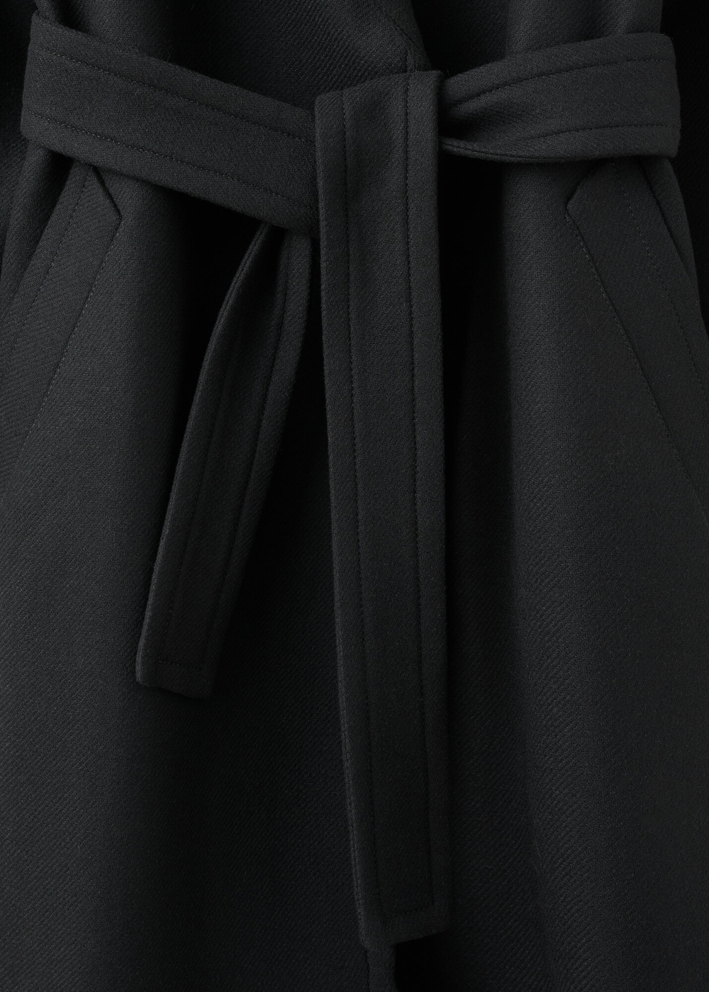 Пальто из шерсти с поясом