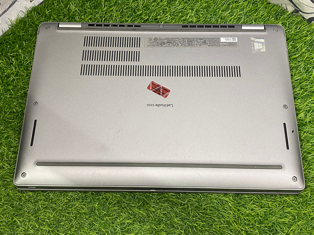 Ноутбук Dell 13' i5-1135G7/ Iris XE/ 8GB/256GB/ Latitude 5320[5320-0358]/Windows 10