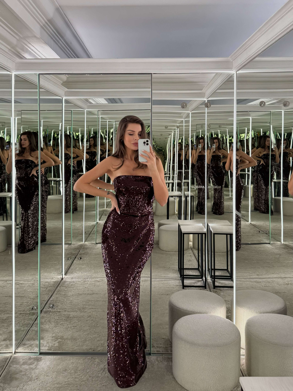 Платье макси корсетное из плотных пайеток