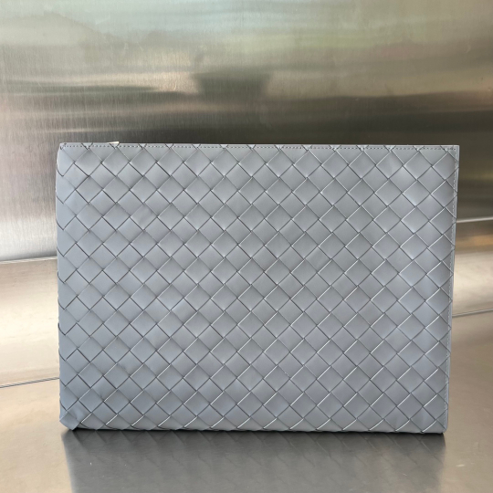 Bottega Veneta Pouch 33 cm