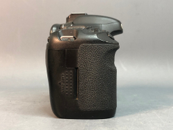 Canon EOS 7D 166.000 кадров, немного битых пикселей