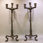 Пара канделябров на львиных лапах