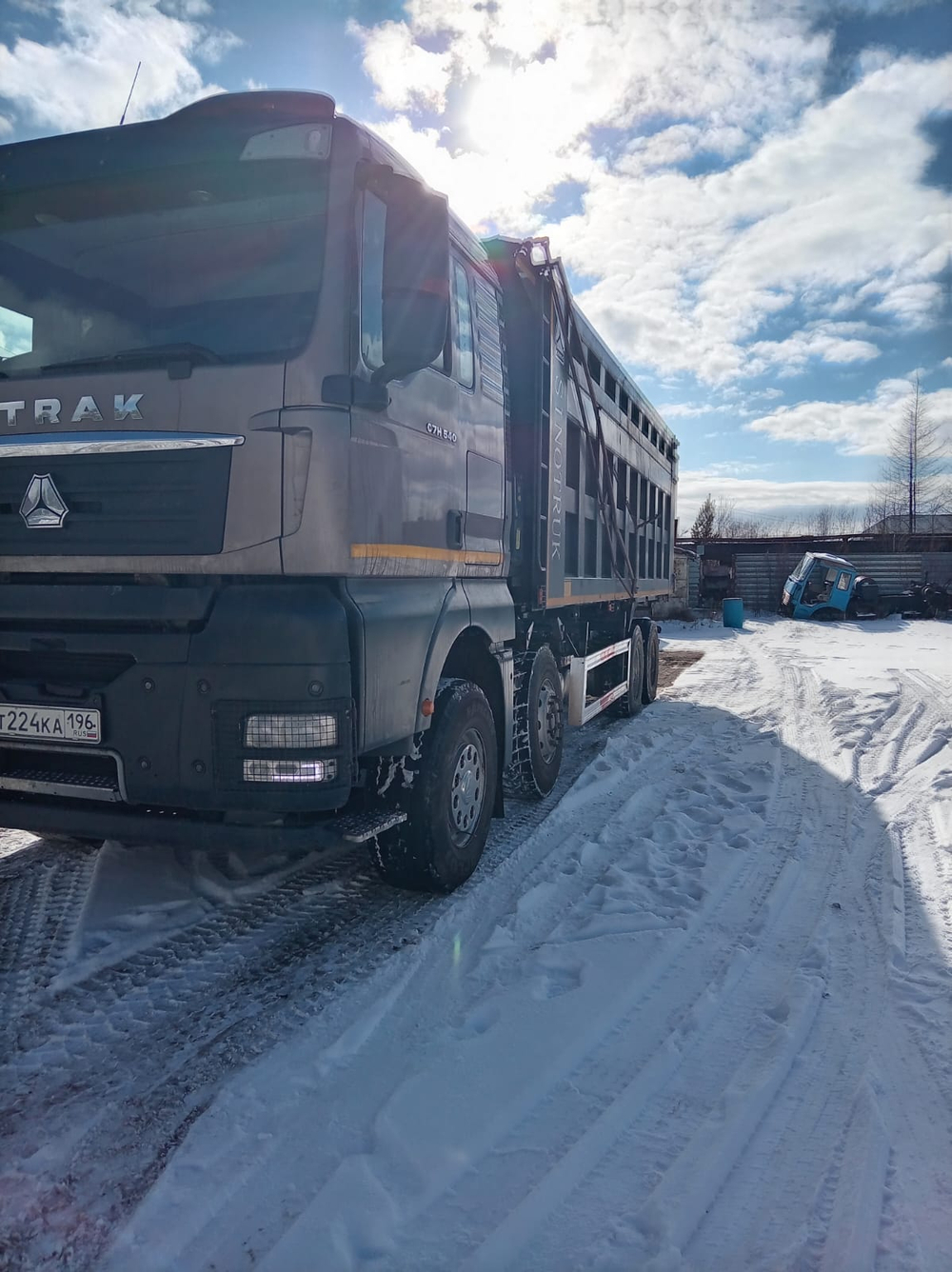 SITRAK C7H 8x4 Самосвал ZZ3316V386ME (Дизельный, 12,4 л, 540 л.с., МТ)