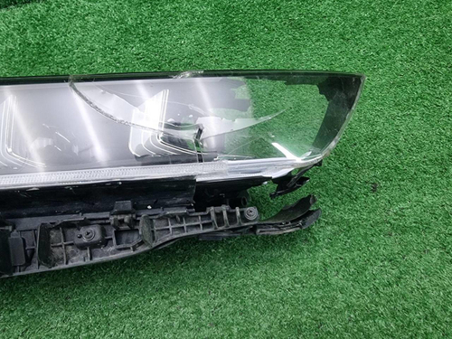 Битая Фара правая Kia K5 (2019-2023) LED