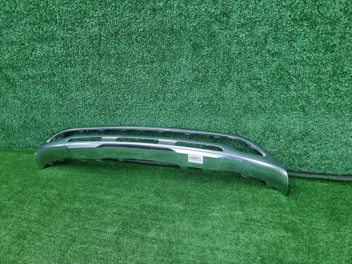 Накладка переднего бампера Mercedes GLA H247 20-23