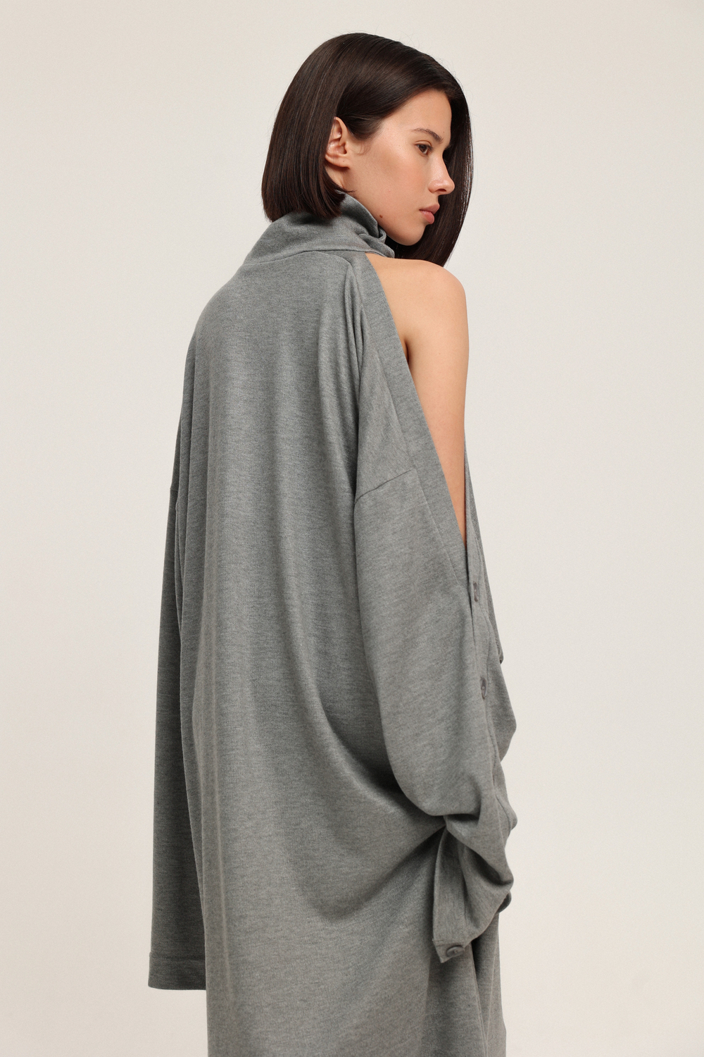 Платье трикотажное на пуговицах