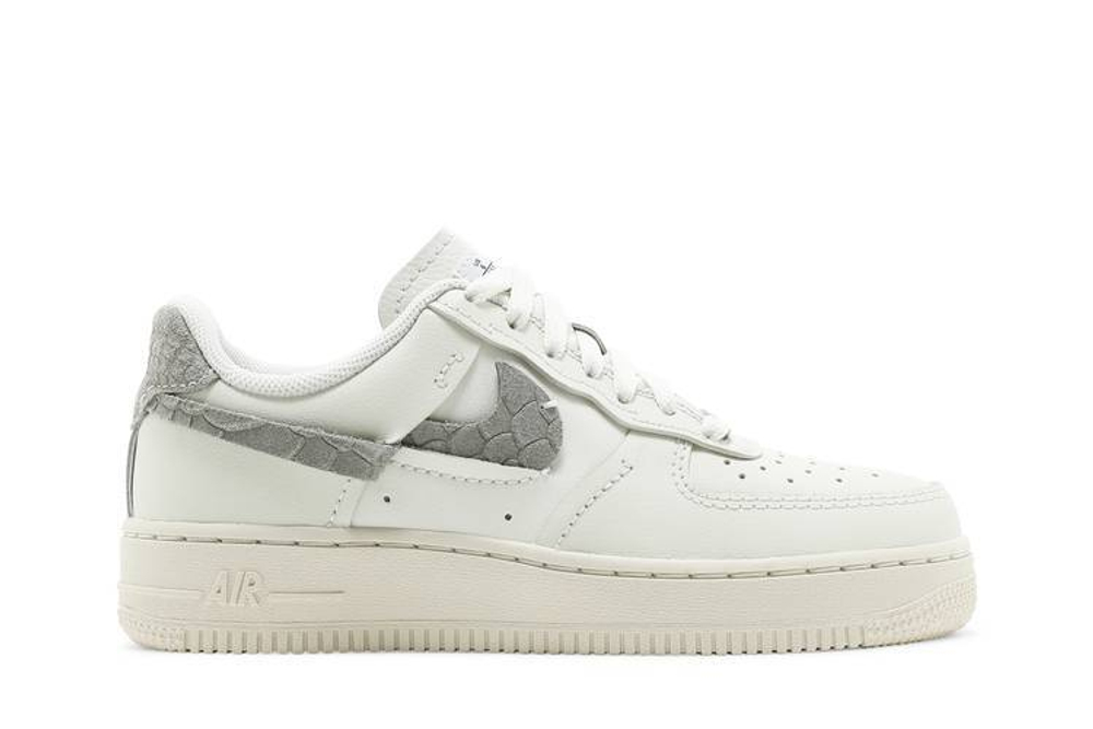 Кроссовки Nike Air Force 1 Low Lxx "Sea Glass" (Женская размерная сетка)