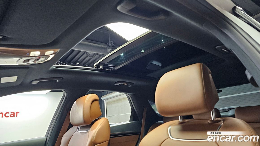 Genesis GV70 2.5T Бензин AWD (10.2022)