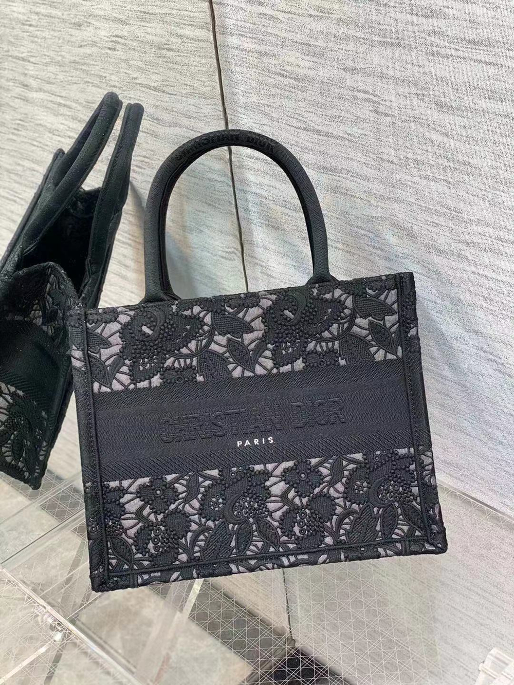 Christian Dior Book Tote 26 cm