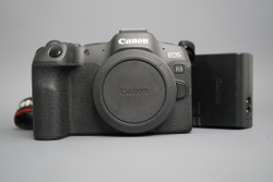 Canon EOS R8