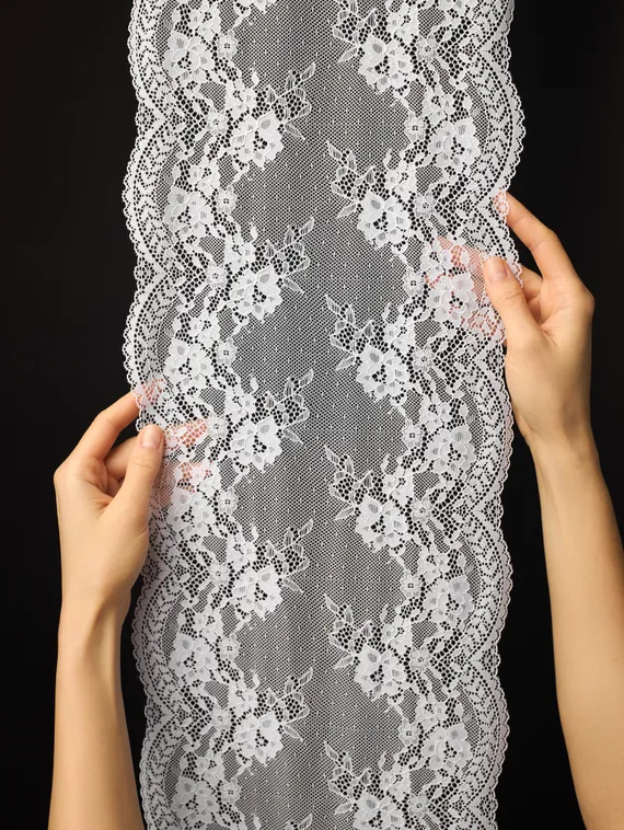 03-292 Кружево эластичное 23 см, белый 001