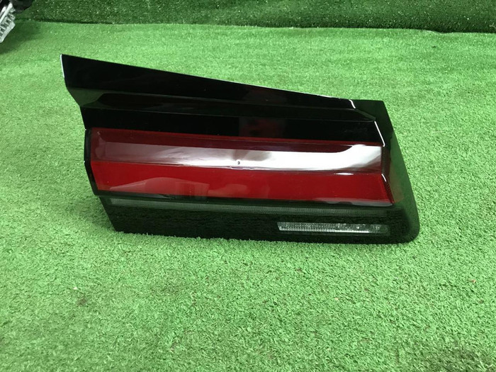 Фонарь левый внутренний BMW 5er G30 (2020-2023)