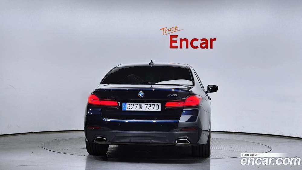 BMW 5 Series (G30) 520i M Sports (10.2020)