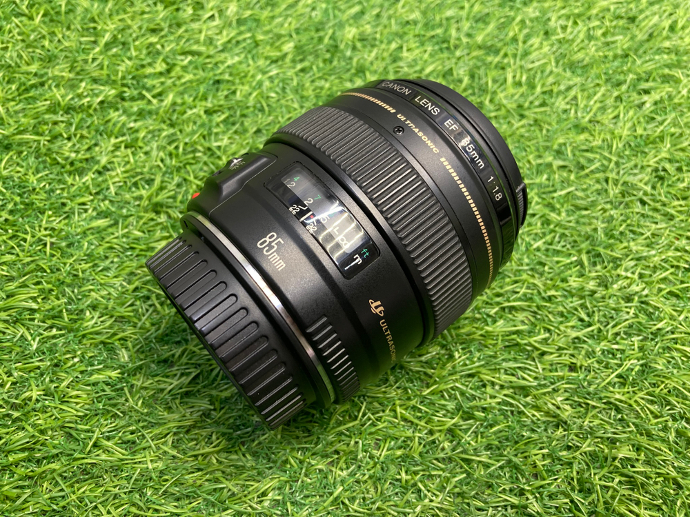 Canon EF 85mm 1.8 USM