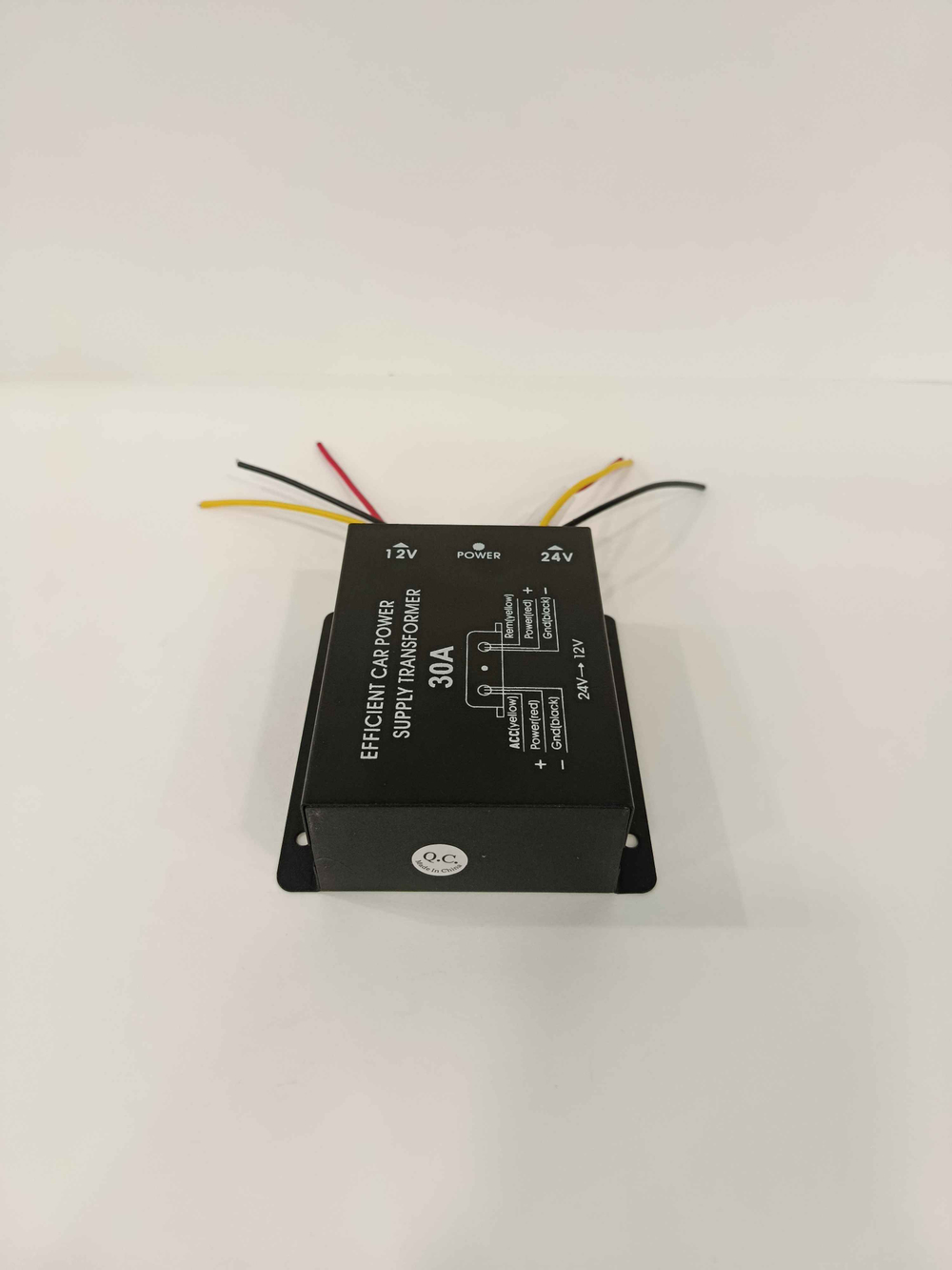 30A (24 - 12) / Понижающий преобразователь с 24V - на 12V, 30 ампер, зеленый (1 шт.)