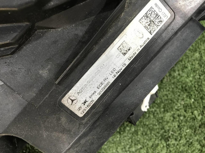 Фара левая Mercedes GLC X253 (2015-2019) LED